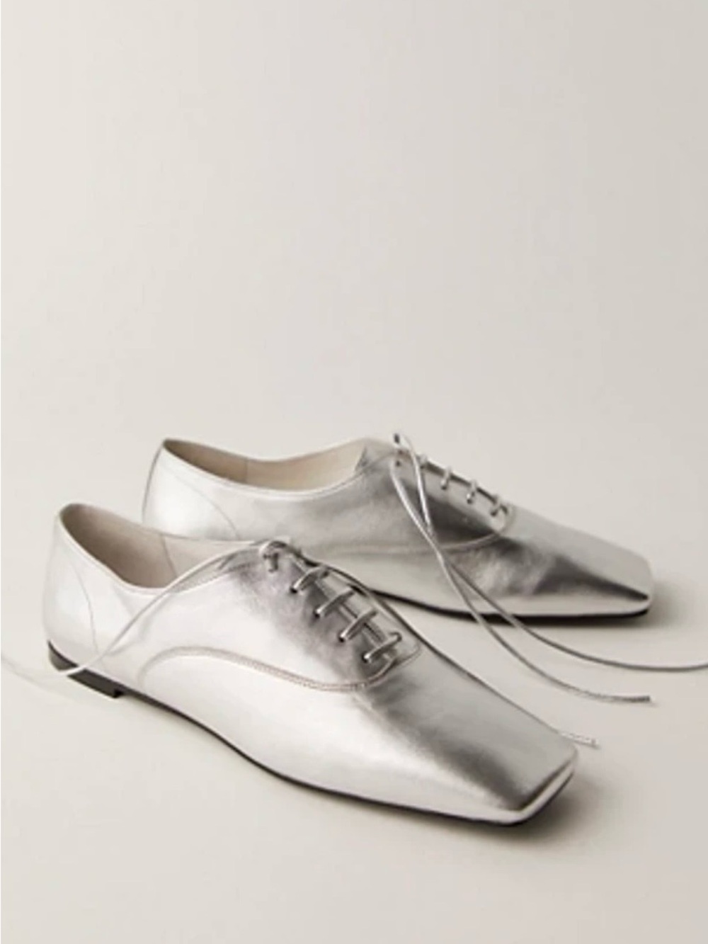 Metallic Silver Lace-Up Women’s Oxford Flats